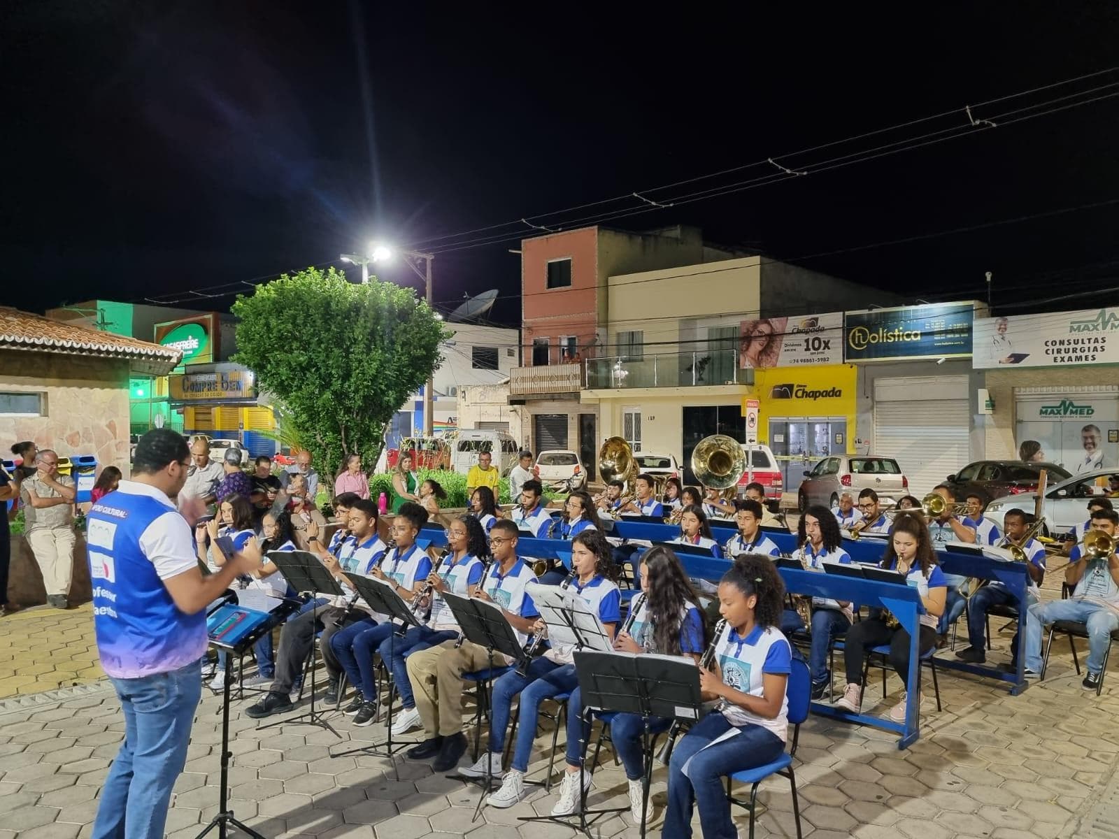 Apresentação do Projeto Retretas na praça pública de Morro do Chapéu